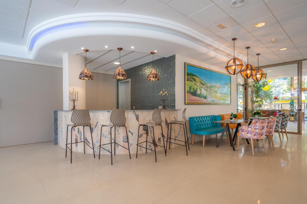 Hotel Blaumar Бланес Экстерьер фото