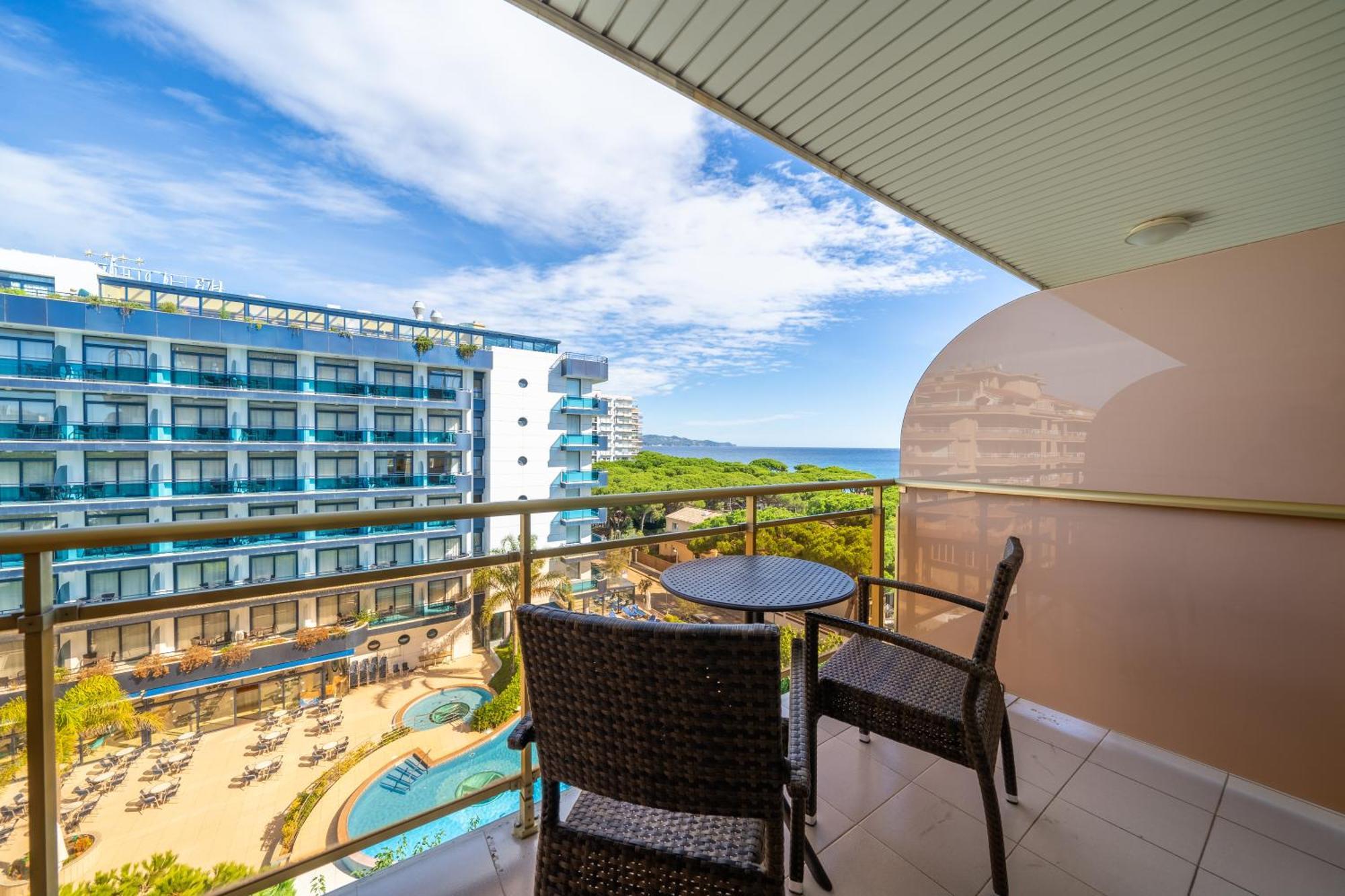 Hotel Blaumar Бланес Экстерьер фото