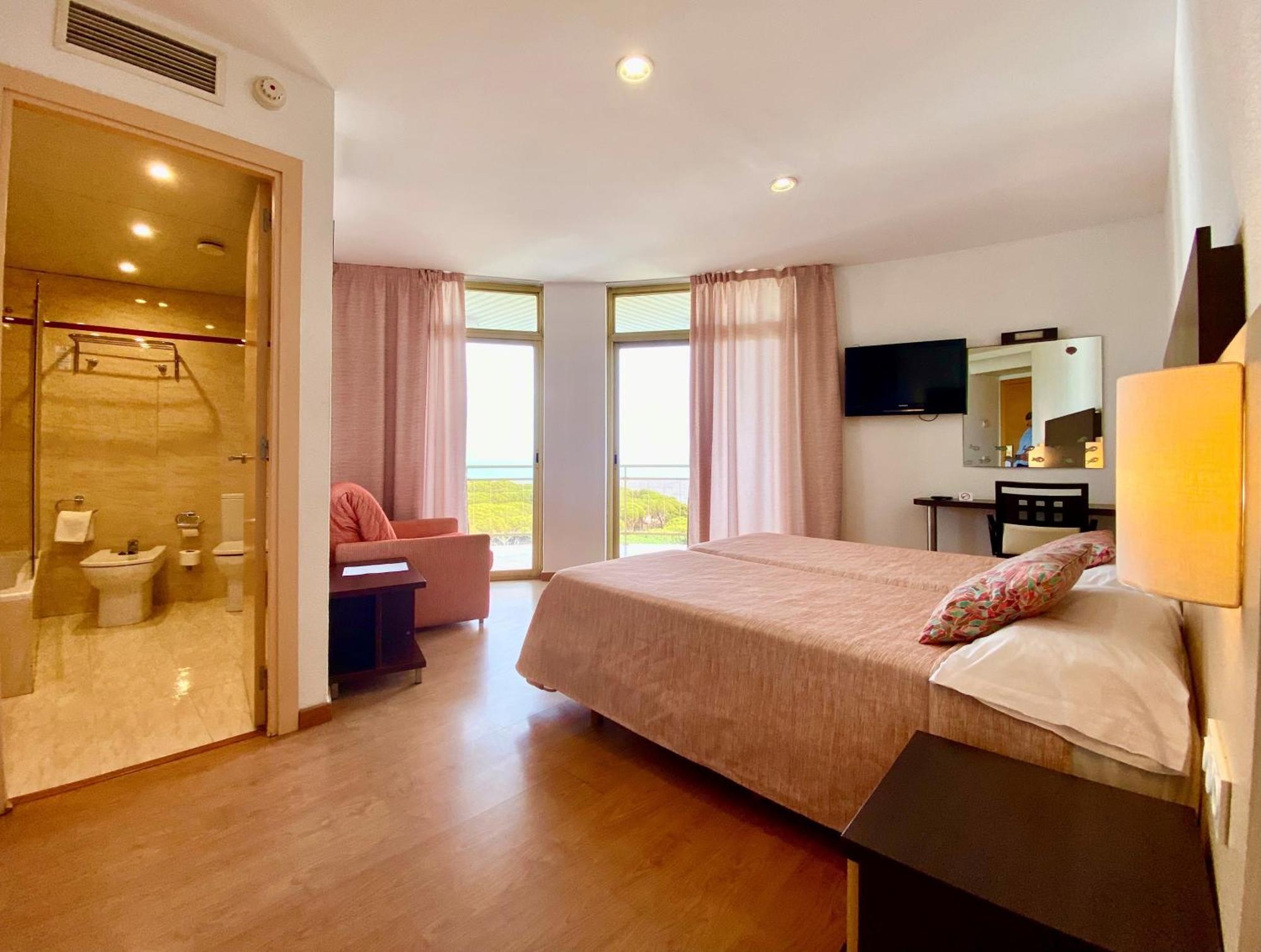 Hotel Blaumar Бланес Экстерьер фото